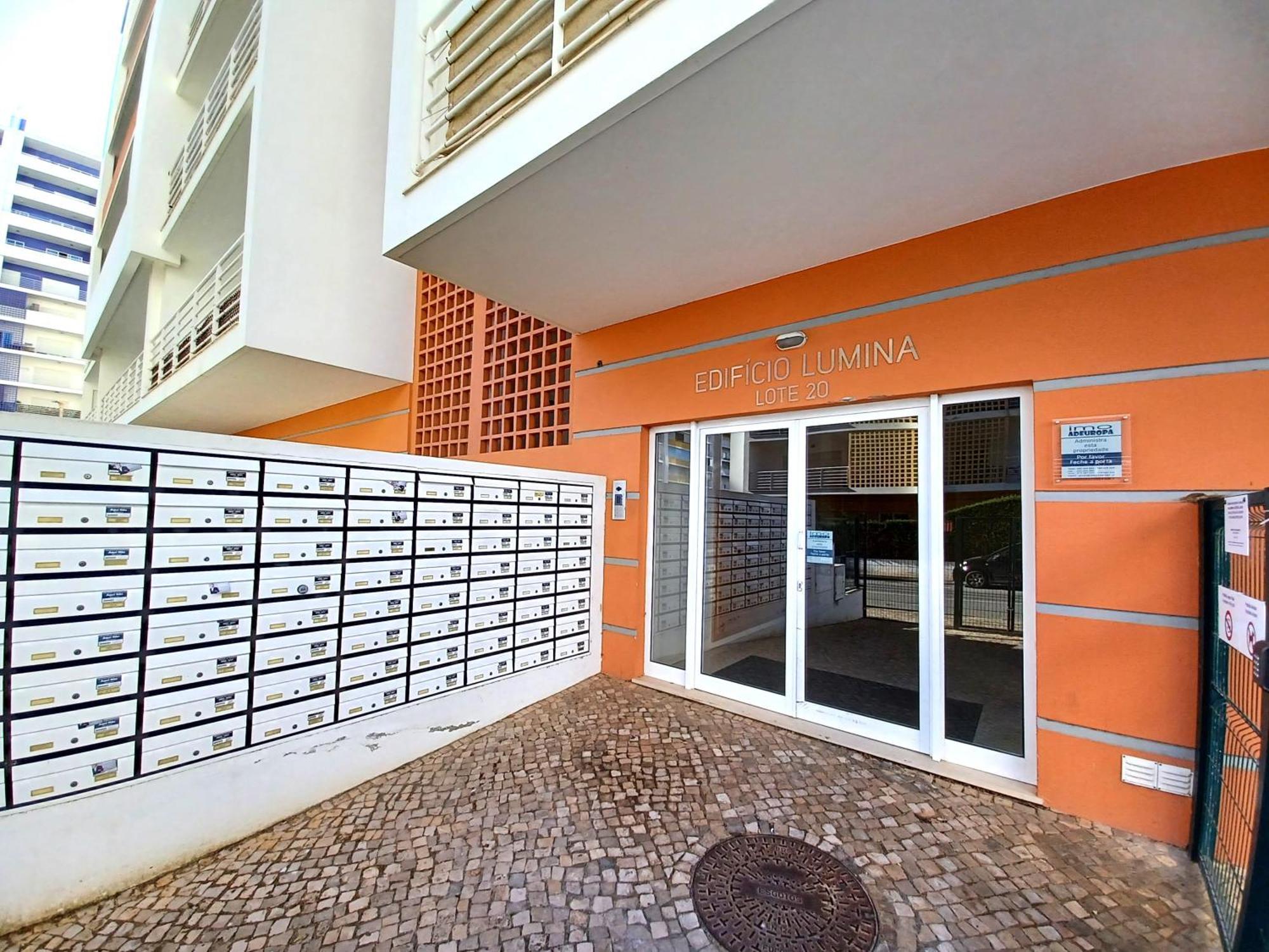 Edificio Lumina Sunshine Beach Apartment Portimão Exterior foto